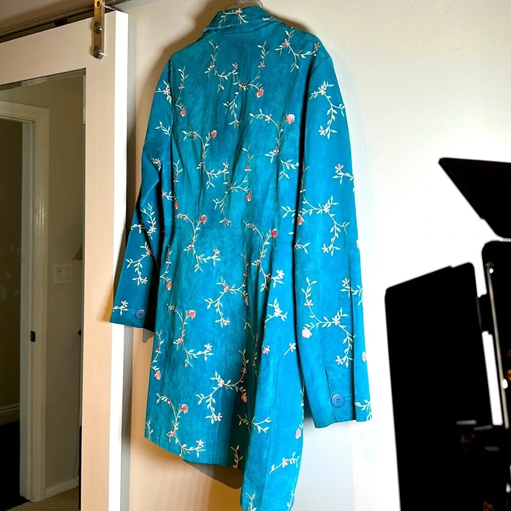 Suede embroidered duster 3/4 jacket - Picture 5 of 6